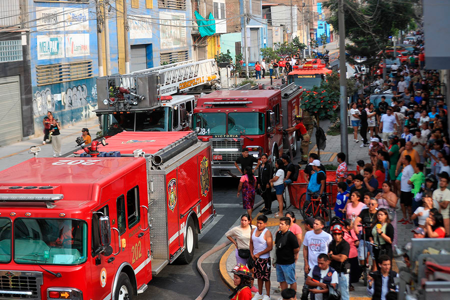 ¡Peligro! Incendios aumentan un 15% en Lima y Callao por fiestas de fin de año